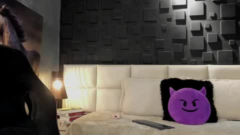 Snapshot of dann_saenz chatting on February 6, 2025, 12:00 am Dann saenz online show from February 6, 2025, 12:00 am