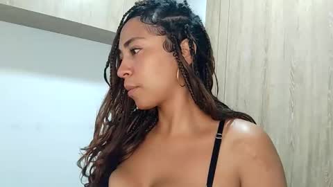 Danna  Ross online show from April 23, 2026, 12:56 am