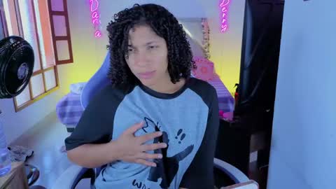 Snapshot of danna_berry chatting on May 22, 2026, 5:29 pm DannaBerry online show from May 22, 2026, 5:29 pm