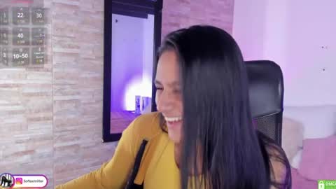 Snapshot of danna_gomez19 chatting on June 9, 2026, 9:15 pm Sofia online show from June 9, 2026, 9:15 pm