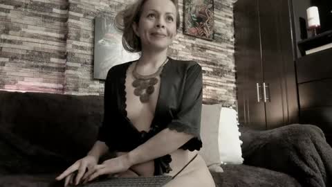 natalia online show from December 13, 2024, 12:09 am