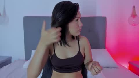 danna_malak online show from February 12, 2026, 4:02 pm