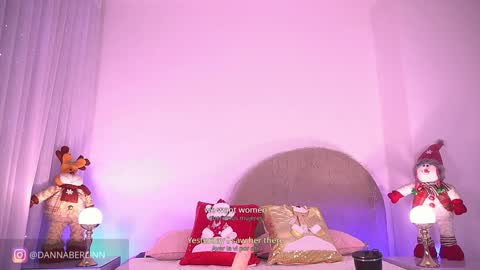 Danna Berlin  online show from December 19, 2025, 7:32 pm