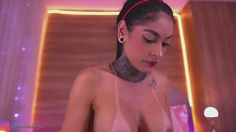 Danna Berlin  online show from March 4, 2026, 7:20 pm