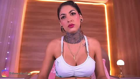 Danna Berlin  online show from March 31, 2026, 7:25 pm