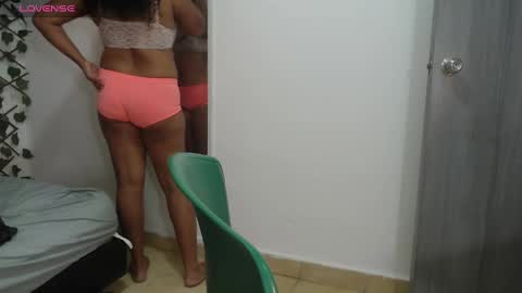 dannaberlin_0 online show from January 30, 2025, 12:16 pm