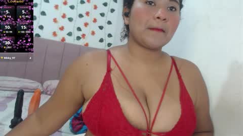 dannaberlin_0 online show from October 22, 2025, 2:17 pm