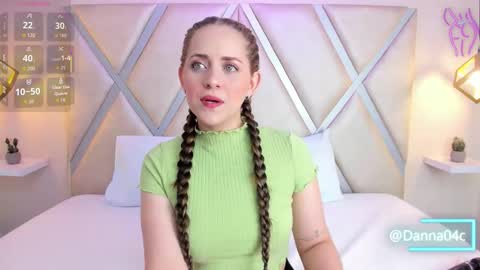 Danna  online show from November 5, 2025, 11:10 am