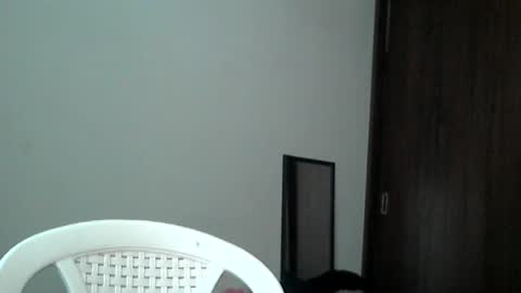 Snapshot of dannali22 chatting on August 7, 2026, 6:43 pm Dannali22 online show from August 7, 2026, 6:43 pm
