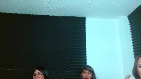 dannamomcerrat online show from January 13, 2025, 3:45 am