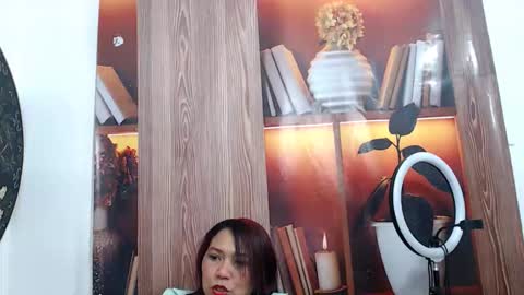 dannamomcerrat online show from October 24, 2025, 11:23 pm