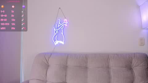 danna  online show from December 17, 2024, 10:11 pm