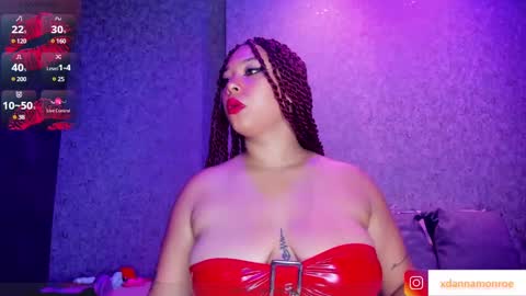 Danna Monroe  online show from December 19, 2024, 11:07 am