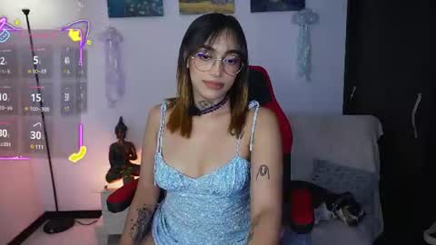 Snapshot of dannielle_ chatting on June 30, 2026, 7:15 pm online show from June 30, 2026, 7:15 pm