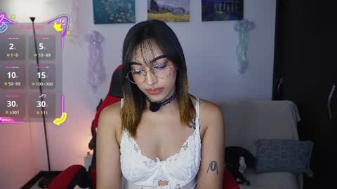 Snapshot of dannielle_ chatting on July 27, 2026, 7:54 pm online show from July 27, 2026, 7:54 pm