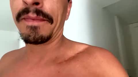 Snapshot of dannnnyyy89 chatting on September 20, 2025, 6:25 am Dany online show from September 20, 2025, 6:25 am