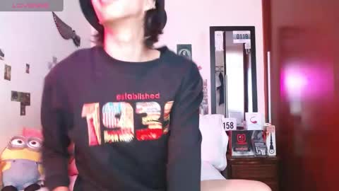 phantom555 online show from December 3, 2024, 7:55 pm