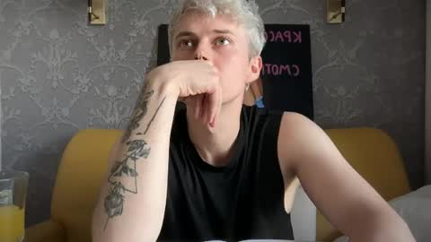 Snapshot of danny_love01 chatting on May 26, 2026, 1:18 pm danny online show from May 26, 2026, 1:18 pm