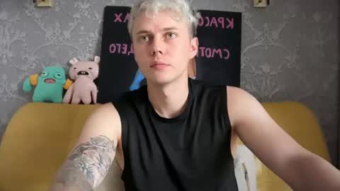 Snapshot of danny_love01 chatting on June 13, 2026, 12:25 pm danny online show from June 13, 2026, 12:25 pm