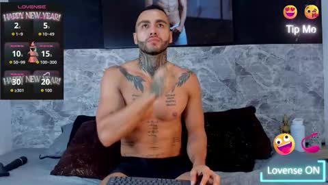 Danny Willson online show from November 9, 2025, 10:13 am