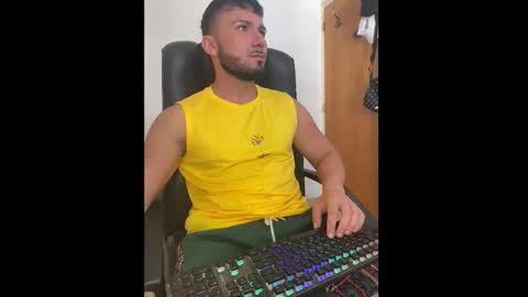 Snapshot of dannyboy_x_ chatting on October 7, 2025, 9:39 am dannyboy_x_ online show from October 7, 2025, 9:39 am