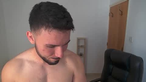 Snapshot of dannyboy_x_ chatting on October 22, 2025, 9:31 am dannyboy_x_ online show from October 22, 2025, 9:31 am