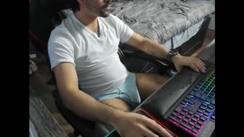 Snapshot of dannydusk chatting on March 3, 2026, 4:07 am Danny online show from March 3, 2026, 4:07 am