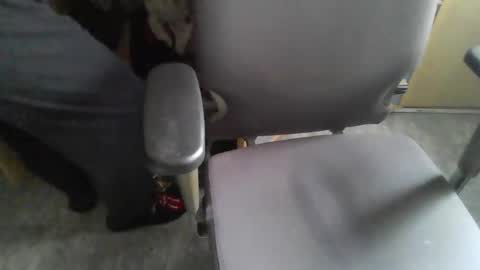 Danny L. online show from December 16, 2025, 9:03 am