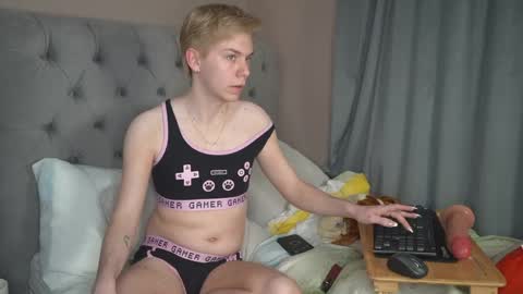 danny scott online show from April 16, 2026, 9:39 pm