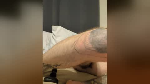 danooo1984 online show from April 24, 2026, 4:04 am