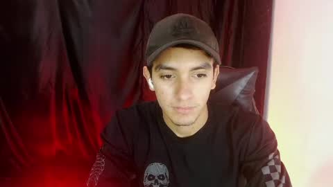 Snapshot of dante_18cm chatting on May 14, 2026, 1:01 am Dante online show from May 14, 2026, 1:01 am