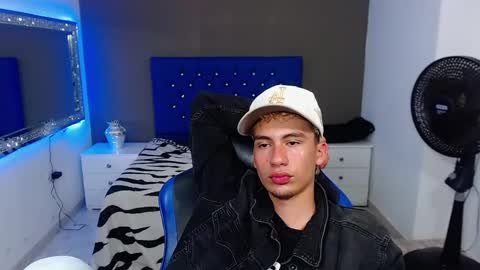 Snapshot of dante_tompson chatting on January 29, 2025, 3:26 pm Dante online show from January 29, 2025, 3:26 pm