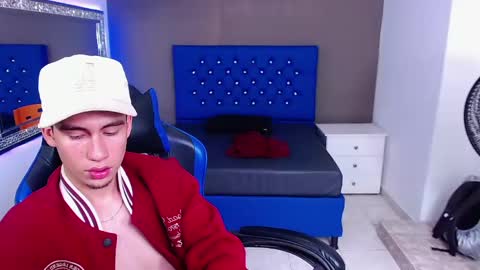 Snapshot of dante_tompson chatting on February 10, 2025, 4:14 pm Dante online show from February 10, 2025, 4:14 pm