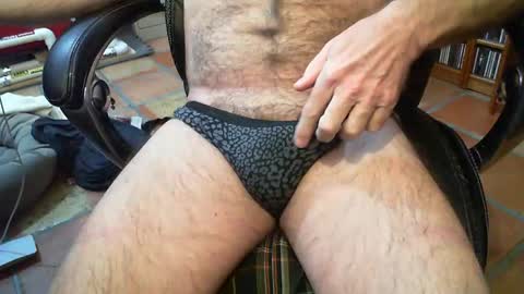 DanTravis online show from November 18, 2025, 6:23 pm