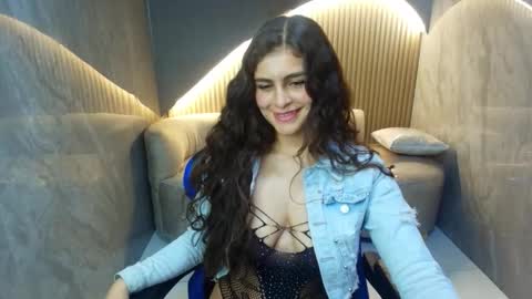 Snapshot of dany_r_ chatting on September 17, 2025, 2:08 pm Dany online show from September 17, 2025, 2:08 pm