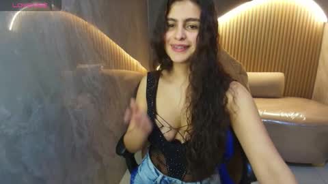 Snapshot of dany_r_ chatting on October 4, 2025, 1:09 pm Dany online show from October 4, 2025, 1:09 pm