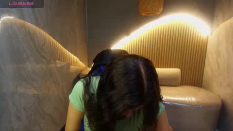 Snapshot of dany_r_ chatting on October 10, 2025, 12:59 pm Dany online show from October 10, 2025, 12:59 pm