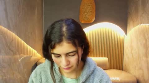 Snapshot of dany_r_ chatting on October 17, 2025, 1:03 pm Dany online show from October 17, 2025, 1:03 pm