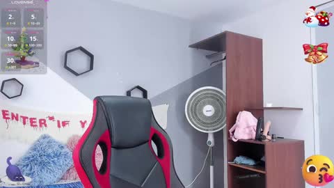 Dany Rivera online show from December 10, 2024, 3:12 pm