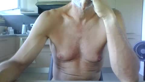 Snapshot of danyblueyes71 chatting on July 29, 2026, 2:37 pm Dany online show from July 29, 2026, 2:37 pm