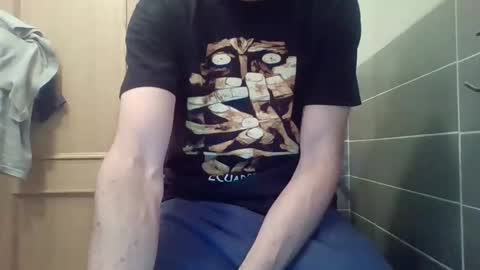 Snapshot of danydotado chatting on March 2, 2025, 5:04 pm danydotado online show from March 2, 2025, 5:04 pm