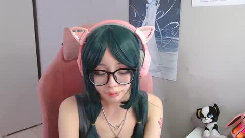 Snapshot of danyelleeyermann chatting on May 5, 2026, 1:08 pm danyelleeyermann online show from May 5, 2026, 1:08 pm