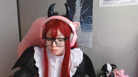 Snapshot of danyelleeyermann chatting on May 7, 2026, 12:54 pm danyelleeyermann online show from May 7, 2026, 12:54 pm