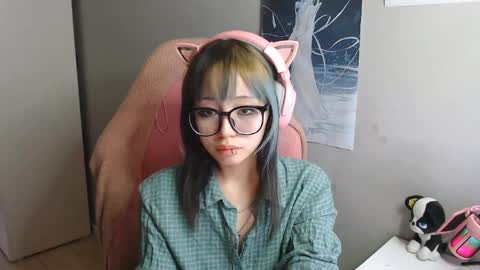 Snapshot of danyelleeyermann chatting on May 18, 2026, 1:06 pm danyelleeyermann online show from May 18, 2026, 1:06 pm