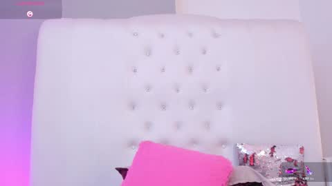    online show from October 15, 2025, 1:11 pm