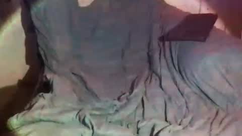 Snapshot of danyuhll chatting on February 19, 2025, 2:33 am Danny online show from February 19, 2025, 2:33 am