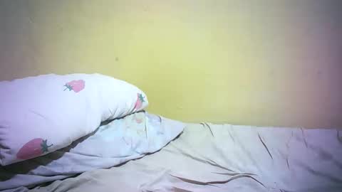 daphne online show from April 18, 2026, 7:51 pm