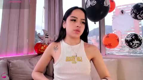 daphne_chers online show from October 29, 2025, 8:10 pm