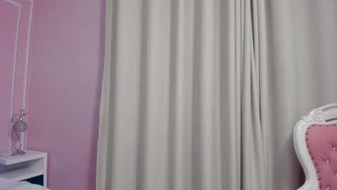 Daphne  online show from January 31, 2025, 5:19 am