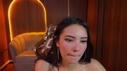 daphne_nicole_b online show from May 28, 2026, 1:30 pm